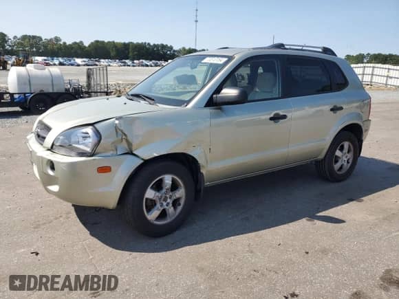 2008 Hyundai Tucson GLS z VIN KM8JM12B18U815675, wystawiony jako Copart lot #70813184 z przebiegiem 104 300 mil mil oraz Szkoda całkowita • Salvage title. Historia ofert i sprzedaży dostępna na DreamBid. Obrazek 1.