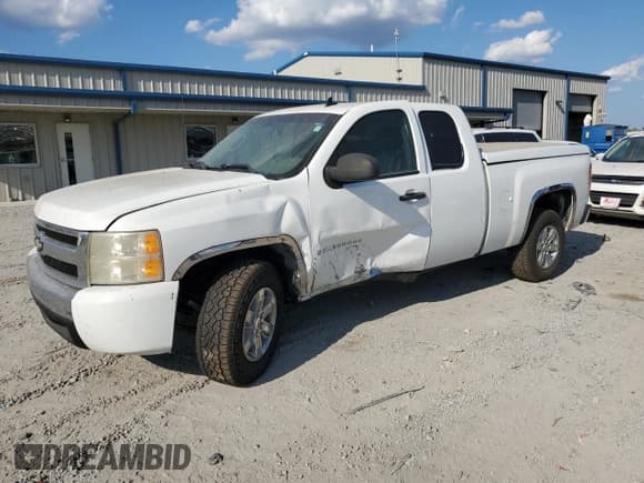 ✅ 2007 Chevrolet Silverado 1500 Work Truck • VIN: 1GCEC19C47Z500409 • Lot: 70204184. Listed on Copart with 322,997 mi. Free auction sales archive from the USA and detailed vehicle history report at DreamBid. Image 1.