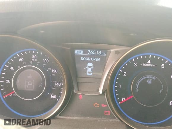 ✅ 2013 Hyundai Genesis Coupe Premium • VIN: KMHHT6KD5DU096084 • Lot: 42126324. Wystawiony na IAAI z przebiegiem 76 518 mil. Bezpłatny archiwum sprzedaży aukcyjnych z USA i szczegółowy raport historii pojazdu na DreamBid. Zdjęcie 7.