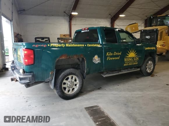 ✅ 2015 Chevrolet Silverado 2500HD LT • VIN: 1GC2KVEG1FZ129746 • Lot: 62483555. Wystawiony na Copart z przebiegiem 115 269 mil. Bezpłatny archiwum sprzedaży aukcyjnych z USA i szczegółowy raport historii pojazdu na DreamBid. Zdjęcie 3.