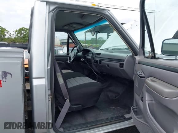 ✅ 1996 Ford F-350 • VIN: 2FTHF36F1TCA11486 • Lot: 43455707. Listed on IAAI with 66,413 mi. Free auction sales archive from the USA and detailed vehicle history report at DreamBid. Image 5.