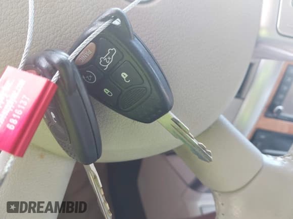 ✅ 2008 Chrysler Aspen Limited • VIN: 1A8HX58278F152151 • Lot: 42591922. Wystawiony na IAAI z przebiegiem 102 092 mil. Bezpłatny archiwum sprzedaży aukcyjnych z USA i szczegółowy raport historii pojazdu na DreamBid. Zdjęcie 11.