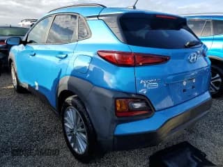 ✅ 2018 Hyundai Kona SEL • VIN: KM8K62AA1JU178077 • Лот: 74139444. Опубликован ранее на Copart с пробегом 42 140 миль. Бесплатный доступ к архиву аукционных продаж из США и подробный отчёт об истории автомобиля на DreamBid. Изображение 2.