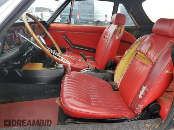 ✅ 1975 FIAT 124 Spider • VIN: 124CS10095845 • Lot: 86344634. Listed on Copart with 86,863 mi. Free auction sales archive from the USA and detailed vehicle history report at DreamBid. Image 7.