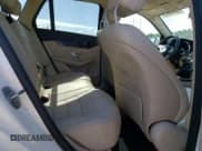 ✅ 2017 Mercedes-Benz GLC 300 • VIN: WDC0G4JB4HF243512 • Lot: 65908825. Wystawiony na Copart z przebiegiem 110 088 mil. Bezpłatny archiwum sprzedaży aukcyjnych z USA i szczegółowy raport historii pojazdu na DreamBid. Zdjęcie 11.