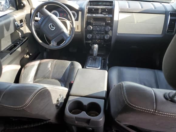 ✅ 2008 Mazda Tribute Grand Touring • VIN: 4F2CZ06138KM10939 • Lot: 60600935. Listed on Copart with 129,474 mi. Free auction sales archive from the USA and detailed vehicle history report at DreamBid. Image 8.