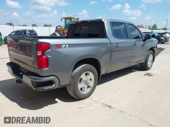 ✅ 2021 Chevrolet Silverado 1500 RST • VIN: 3GCUYEET8MG351315 • Лот: 42864637. Опубликован ранее на IAAI с пробегом 83 597 миль. Бесплатный доступ к архиву аукционных продаж из США и подробный отчёт об истории автомобиля на DreamBid. Изображение 4.
