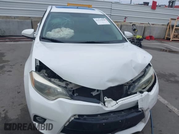 ✅ 2014 Toyota Corolla LE Eco • VIN: 5YFBPRHE3EP021625 • Lot: 41535848. Listed on IAAI with 137,433 mi. Free auction sales archive from the USA and detailed vehicle history report at DreamBid. Image 12.