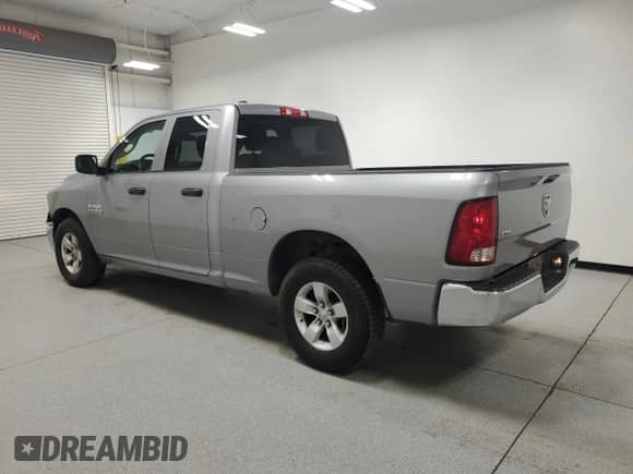 2024 Ram 1500 SLT z VIN 1C6RR6GG2RS122581, wystawiony jako Copart lot #71642285 z przebiegiem 43 564 mil mil oraz Czysty tytuł • Clean title. Historia ofert i sprzedaży dostępna na DreamBid. Obrazek 2.