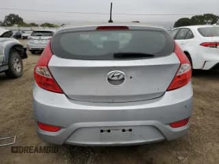 ✅ 2015 Hyundai Accent GS • VIN: KMHCT5AE3FU215946 • Лот: 76070754. Опубликован ранее на Copart с пробегом 88 036 миль. Бесплатный доступ к архиву аукционных продаж из США и подробный отчёт об истории автомобиля на DreamBid. Изображение 6.
