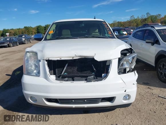 ✅ 2007 GMC Yukon SLT • VIN: 1GKFK13077J359599 • Lot: 43432415. Listed on IAAI with 118,775 mi. Free auction sales archive from the USA and detailed vehicle history report at DreamBid. Image 13.