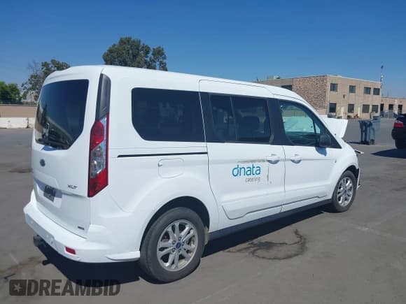 ✅ 2022 Ford Transit Connect XLT • VIN: NM0GE9F20N1523630 • Lot: 39919669. Listed on IAAI with 20,528 mi. Free auction sales archive from the USA and detailed vehicle history report at DreamBid. Image 4.