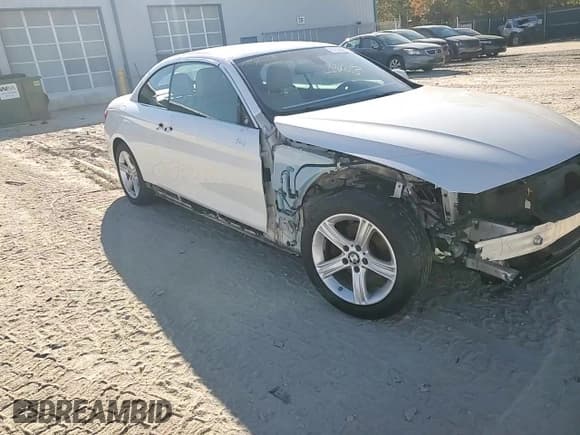 ✅ 2015 BMW 4 Series 428i xDrive • VIN: WBA3T1C57FP820333 • Lot: 87006555. Listed on Copart with 80,460 mi. Free auction sales archive from the USA and detailed vehicle history report at DreamBid. Image 14.