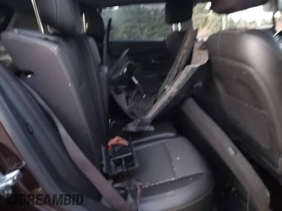 2021 Chevrolet Trax LT z VIN KL7CJLSB3MB328773, wystawiony jako Copart lot #85601425 z przebiegiem 47 541 mil mil oraz Szkoda całkowita • Salvage title. Historia ofert i sprzedaży dostępna na DreamBid. Obrazek 11.