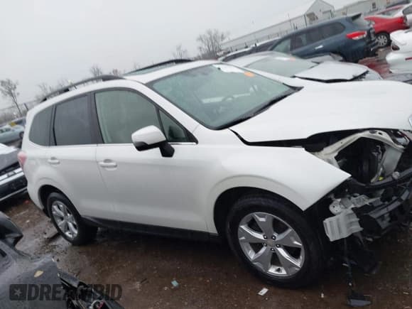 ✅ 2014 Subaru Forester Touring • VIN: JF2SJAMC9EH440535 • Lot: 43767184. Listed on IAAI with 120,462 mi. Free auction sales archive from the USA and detailed vehicle history report at DreamBid. Image 11.