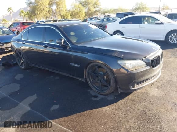 ✅ 2011 BMW 7 Series 750Li • VIN: WBAKB8C52BC851501 • Lot: 43561238. Listed on IAAI with 88,054 mi. Free auction sales archive from the USA and detailed vehicle history report at DreamBid. Image 1.