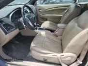 ✅ 2014 Chrysler 200 Limited • VIN: 1C3BCBFG4EN150367 • Лот: 60544925. Опубликован ранее на Copart с пробегом 86 392 миль. Бесплатный доступ к архиву аукционных продаж из США и подробный отчёт об истории автомобиля на DreamBid. Изображение 7.