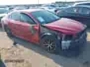 2022 Toyota Camry SE z VIN 4T1G11AK7NU036054, wystawiony jako IAAI lot #43036833 z przebiegiem 106 915 mil mil oraz . Historia ofert i sprzedaży dostępna na DreamBid. Obrazek 1.