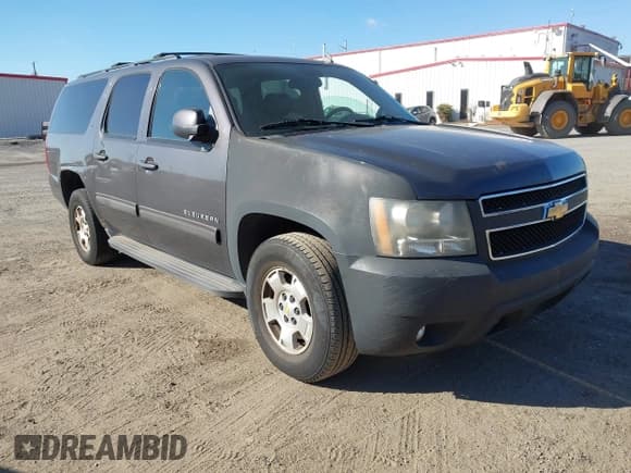 ✅ 2010 Chevrolet Suburban LT • VIN: 1GNUKJE37AR236217 • Lot: 43683590. Listed on IAAI with 188,571 mi. Free auction sales archive from the USA and detailed vehicle history report at DreamBid. Image 1.