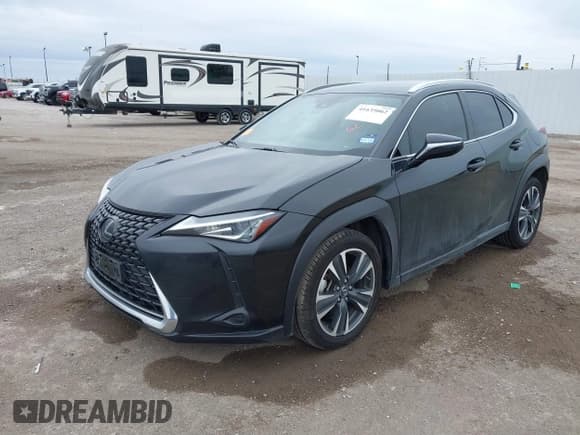 ✅ 2019 Lexus UX 200 • VIN: JTHY3JBH8K2013667 • Lot: 41635062. Wystawiony na IAAI z przebiegiem 75 863 mil. Bezpłatny archiwum sprzedaży aukcyjnych z USA i szczegółowy raport historii pojazdu na DreamBid. Zdjęcie 17.