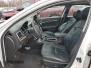 ✅ 2011 Lincoln MKZ • VIN: 3LNHL2JC5BR751303 • Лот: 92618535. Опубликован ранее на Copart с пробегом 194 076 миль. Бесплатный доступ к архиву аукционных продаж из США и подробный отчёт об истории автомобиля на DreamBid. Изображение 7.