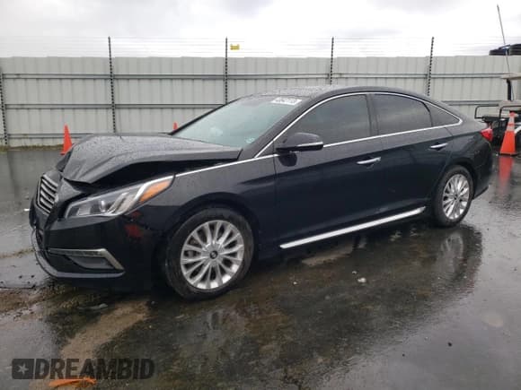✅ 2015 Hyundai Sonata Sport • VIN: 5NPE34AF4FH243121 • Lot: 43647113. Listed on Copart with 96,693 mi. Free auction sales archive from the USA and detailed vehicle history report at DreamBid. Image 1.