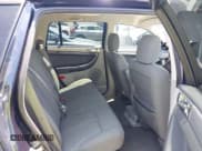 ✅ 2008 Chrysler Pacifica LX • VIN: 2A8GM48L48R606923 • Lot: 42261962. Wystawiony na IAAI z przebiegiem 127 885 mil. Bezpłatny archiwum sprzedaży aukcyjnych z USA i szczegółowy raport historii pojazdu na DreamBid. Zdjęcie 8.