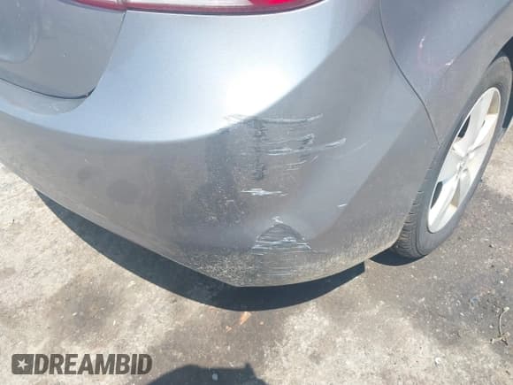 ✅ 2011 Hyundai Elantra GLS • VIN: KMHDH4AE6BU082805 • Lot: 42959953. Listed on IAAI with 191,255 mi. Free auction sales archive from the USA and detailed vehicle history report at DreamBid. Image 6.