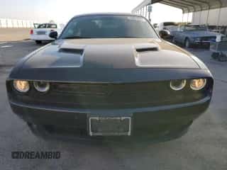 ✅ 2019 Dodge Challenger SXT • VIN: 2C3CDZAG2KH712918 • Lot: 69076582. Wystawiony na Copart z przebiegiem 33 694 mil mil. Skorzystaj z bezpłatnego archiwum sprzedaży aukcyjnych z USA i zobacz szczegółowy raport historii pojazdu na DreamBid. Zdjęcie 5.