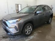 ✅ 2022 Toyota RAV4 XLE • VIN: 2T3W1RFV2NC190466 • Лот: 89649645. Опубликован ранее на Copart с пробегом 33 146 миль. Бесплатный доступ к архиву аукционных продаж из США и подробный отчёт об истории автомобиля на DreamBid. Изображение 1.