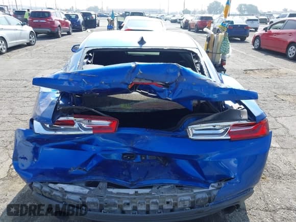 ✅ 2018 Chevrolet Camaro 1LT • VIN: 1G1FB1RS7J0146601 • Lot: 43002365. Listed on IAAI with 98,021 mi. Free auction sales archive from the USA and detailed vehicle history report at DreamBid. Image 6.