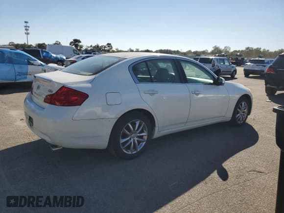 ✅ 2007 Infiniti G35 G35x • VIN: JNKBV61FX7M813184 • Lot: 84910055. Wystawiony na Copart z przebiegiem 219 064 mil. Bezpłatny archiwum sprzedaży aukcyjnych z USA i szczegółowy raport historii pojazdu na DreamBid. Zdjęcie 3.