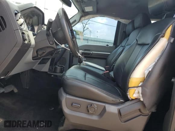 ✅ 2015 Ford F-250 Lariat • VIN: 1FT7W2BT1FEA38719 • Lot: 62938005. Listed on Copart with 98,790 mi. Free auction sales archive from the USA and detailed vehicle history report at DreamBid. Image 7.