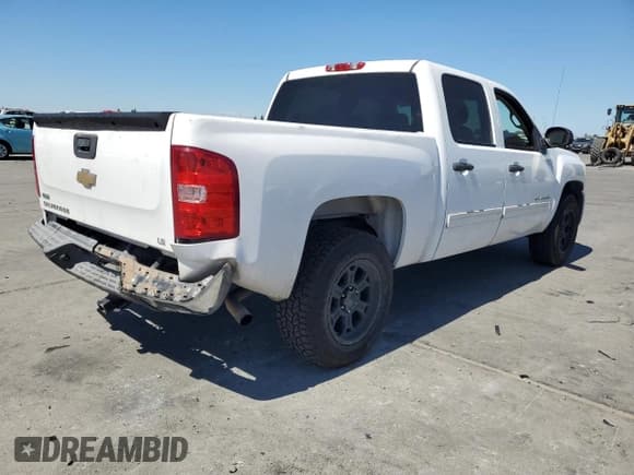 ✅ 2011 Chevrolet Silverado 1500 LS • VIN: 3GCPCREA8BG259037 • Lot: 72050405. Listed on Copart with 146,136 mi. Free auction sales archive from the USA and detailed vehicle history report at DreamBid. Image 3.