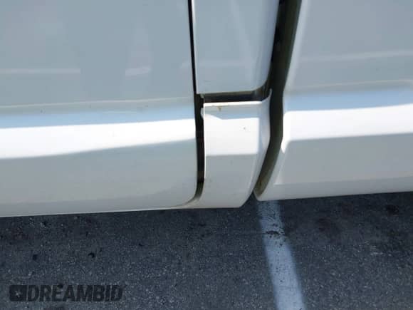 2006 Dodge Dakota SLT with VIN 1D7HW42N96S589733, listed as a IAAI auction lot 42630124 with 162,306 mi miles and . Bid and sale history available at DreamBid. Image 12.