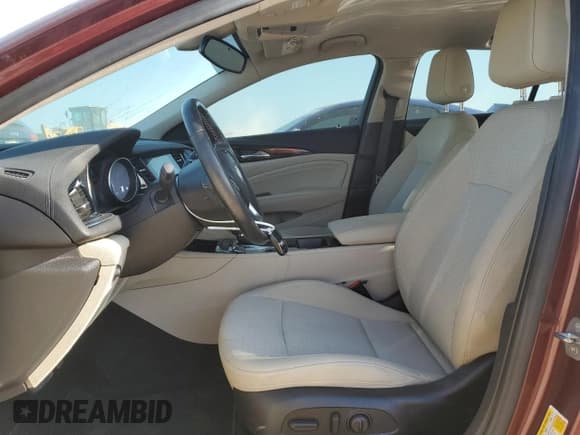 ✅ 2018 Buick Regal Preferred II • VIN: W04GM6SX9J1097267 • Lot: 52562365. Listed on Copart with 61,183 mi. Free auction sales archive from the USA and detailed vehicle history report at DreamBid. Image 7.