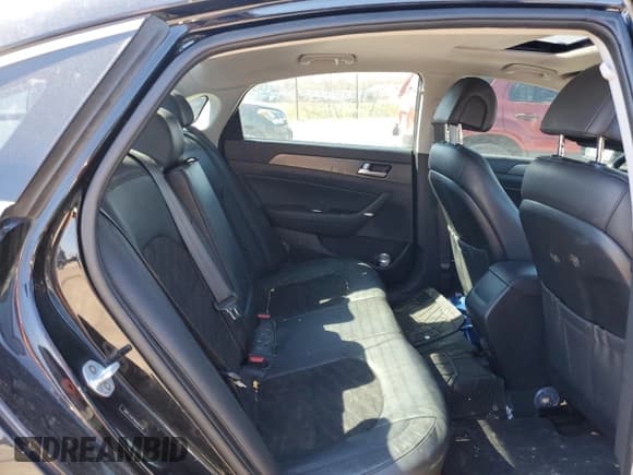 ✅ 2017 Hyundai Sonata Sport • VIN: 5NPE34AF9HH467178 • Лот: 44849593. Опубликован ранее на Copart с пробегом 76 877 миль. Бесплатный доступ к архиву аукционных продаж из США и подробный отчёт об истории автомобиля на DreamBid. Изображение 10.