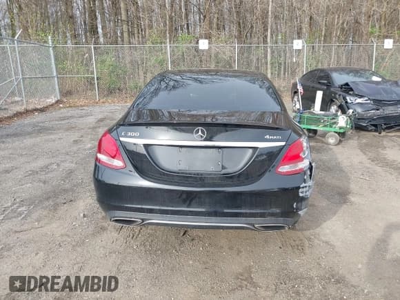 ✅ 2018 Mercedes-Benz C 300 • VIN: WDDWF4KB9JR413830 • Lot: 41938545. Listed on IAAI with 48,385 mi. Free auction sales archive from the USA and detailed vehicle history report at DreamBid. Image 16.
