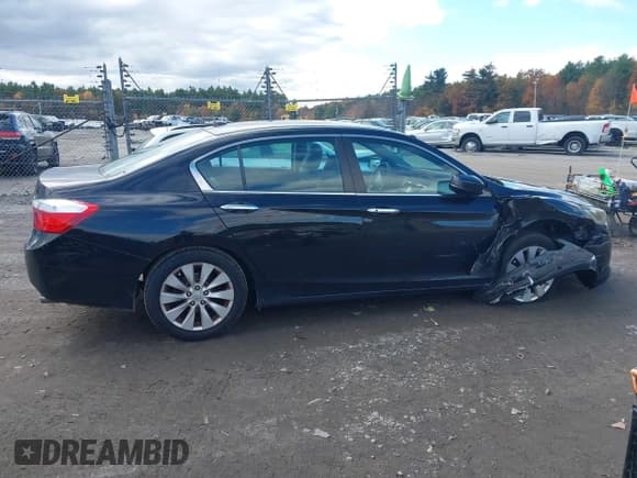 ✅ 2014 Honda Accord EX-L • VIN: 1HGCR2F88EA131563 • Lot: 43489941. Wystawiony na IAAI z przebiegiem 114 841 mil. Bezpłatny archiwum sprzedaży aukcyjnych z USA i szczegółowy raport historii pojazdu na DreamBid. Zdjęcie 13.