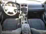 2010 Dodge Charger z VIN 2B3CA4CD3AH137786, wystawiony jako Copart lot #75842674 z przebiegiem 183 314 mil mil oraz Szkoda całkowita • Salvage title. Historia ofert i sprzedaży dostępna na DreamBid. Obrazek 8.