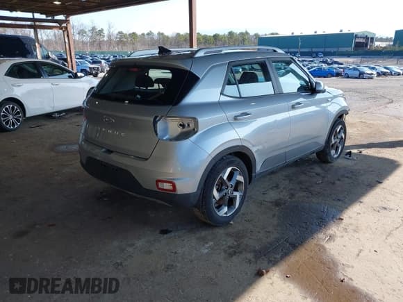 ✅ 2022 Hyundai Venue Limited • VIN: KMHRC8A37NU199579 • Lot: 41886674. Listed on IAAI with 36,484 mi. Free auction sales archive from the USA and detailed vehicle history report at DreamBid. Image 4.