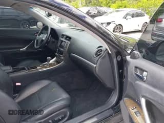 ✅ 2011 Lexus IS 250 C • VIN: JTHFF2C24B2519723 • Lot: 43569324. Listed on IAAI with 118,087 mi. Free auction sales archive from the USA and detailed vehicle history report at DreamBid. Image 5.