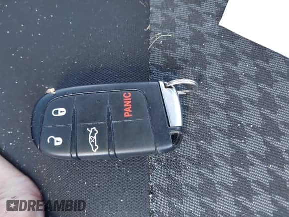 2020 Dodge Challenger SXT с VIN 2C3CDZGG0LH146718, выставлен на аукционе IAAI как лот 40532636 с пробегом 69 437 миль миль и . История ставок и продаж доступна на DreamBid. Изображение 11.