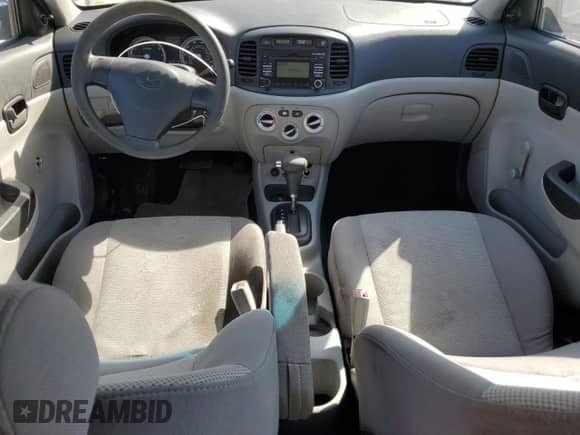 2009 Hyundai Accent Auto GLS с VIN KMHCN46C79U294652, выставлен на аукционе Copart как лот 74760184 с пробегом 172 654 миль миль и Списание • Salvage title. История ставок и продаж доступна на DreamBid. Изображение 8.