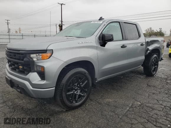 ✅ 2025 Chevrolet Silverado 1500 Custom • VIN: 1GCPABEK1SZ284397 • Lot: 85829595. Wystawiony na Copart z przebiegiem 7 709 mil. Bezpłatny archiwum sprzedaży aukcyjnych z USA i szczegółowy raport historii pojazdu na DreamBid. Zdjęcie 1.