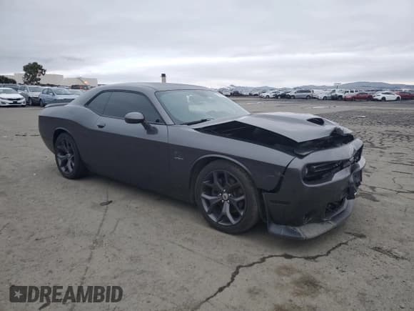 ✅ 2019 Dodge Challenger R/T • VIN: 2C3CDZBT9KH724365 • Lot: 38270764. Wystawiony na Copart z przebiegiem 50 634 mil. Bezpłatny archiwum sprzedaży aukcyjnych z USA i szczegółowy raport historii pojazdu na DreamBid. Zdjęcie 4.