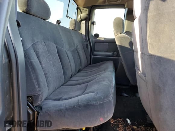 ✅ 2001 Chevrolet Silverado 1500 LS • VIN: 2GCEK19T611148713 • Лот: 79060494. Опубликован ранее на Copart с пробегом 117 381 миль. Бесплатный доступ к архиву аукционных продаж из США и подробный отчёт об истории автомобиля на DreamBid. Изображение 10.