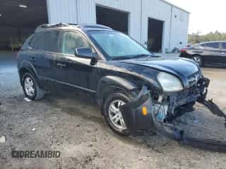 2007 Hyundai Tucson SE z VIN KM8JN72DX7U669440, wystawiony jako Copart lot #82652124 z przebiegiem 146 407 mil mil oraz Szkoda całkowita • Salvage title. Historia ofert i sprzedaży dostępna na DreamBid. Obrazek 4.