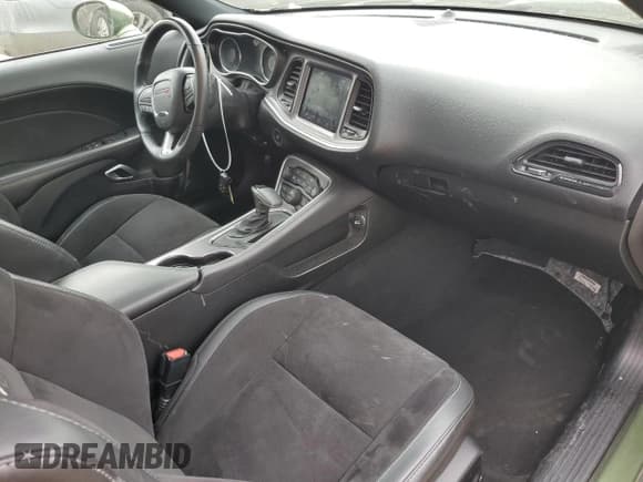 ✅ 2019 Dodge Challenger R/T Scat Pack • VIN: 2C3CDZFJ8KH636027 • Lot: 44873634. Wystawiony na Copart z przebiegiem 34 887 mil. Bezpłatny archiwum sprzedaży aukcyjnych z USA i szczegółowy raport historii pojazdu na DreamBid. Zdjęcie 8.