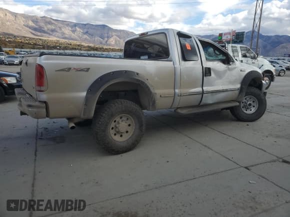 ✅ 1999 Ford F-250 XL • VIN: 1FTNX21L9XED72424 • Lot: 91260165. Listed on Copart with 186,022 mi. Free auction sales archive from the USA and detailed vehicle history report at DreamBid. Image 3.